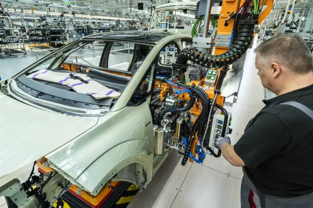 Audi inicia la producción del A2 e-tron, el coche que menos ha tardado en desarrollar en su historia 22 Motor16 PRODUCCION AUDI A2 E TRON 18 Motor16