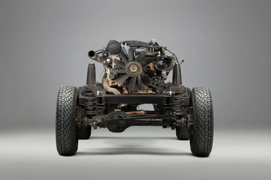 La división Defender Classic de Land Rover lanza un nuevo programa de mejoras para el legendario todoterreno 1 Motor16 PROGRAMA DEFENDER CLASSIC WORKS V8 9 Motor16