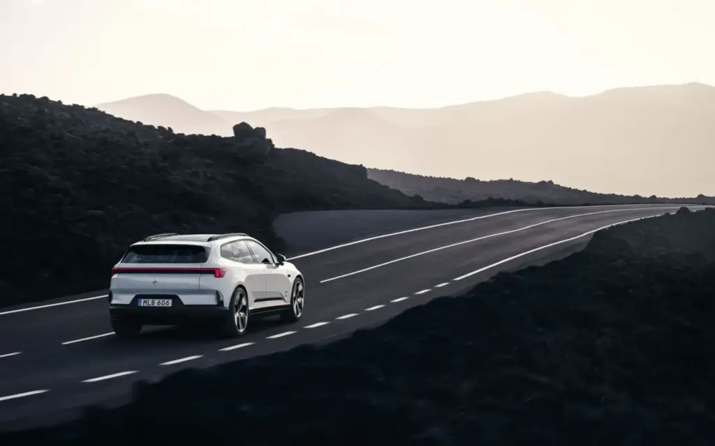 Nuevo Polestar 4 SUV: más espacio y versatilidad sin renunciar a las prestaciones 27 Motor16 Polestar 4 SUV 21 Motor16