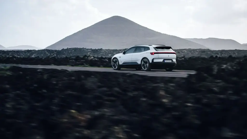 Nuevo Polestar 4 SUV: más espacio y versatilidad sin renunciar a las prestaciones 28 Motor16 Polestar 4 SUV 22 Motor16
