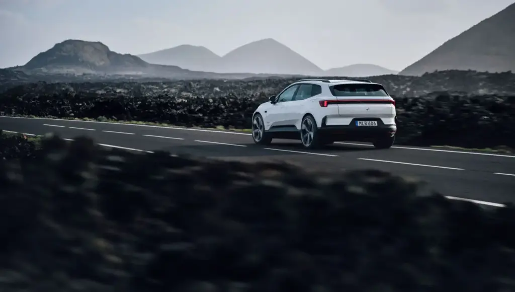 Nuevo Polestar 4 SUV: más espacio y versatilidad sin renunciar a las prestaciones 29 Motor16 Polestar 4 SUV 23 Motor16