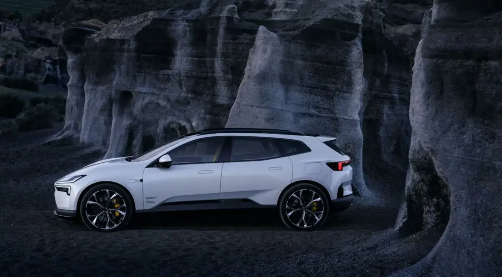 Nuevo Polestar 4 SUV: más espacio y versatilidad sin renunciar a las prestaciones 33 Motor16 Polestar 4 SUV 27 Motor16