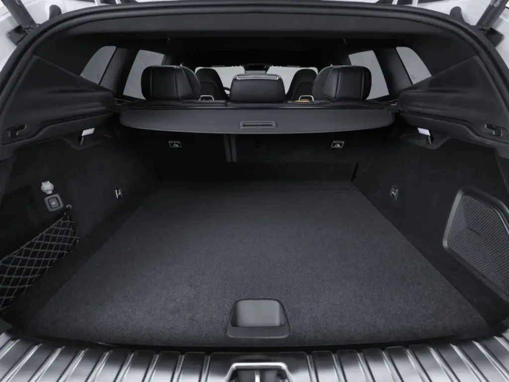 Nuevo Polestar 4 SUV: más espacio y versatilidad sin renunciar a las prestaciones 4 Motor16 Polestar 4 SUV 3 Motor16