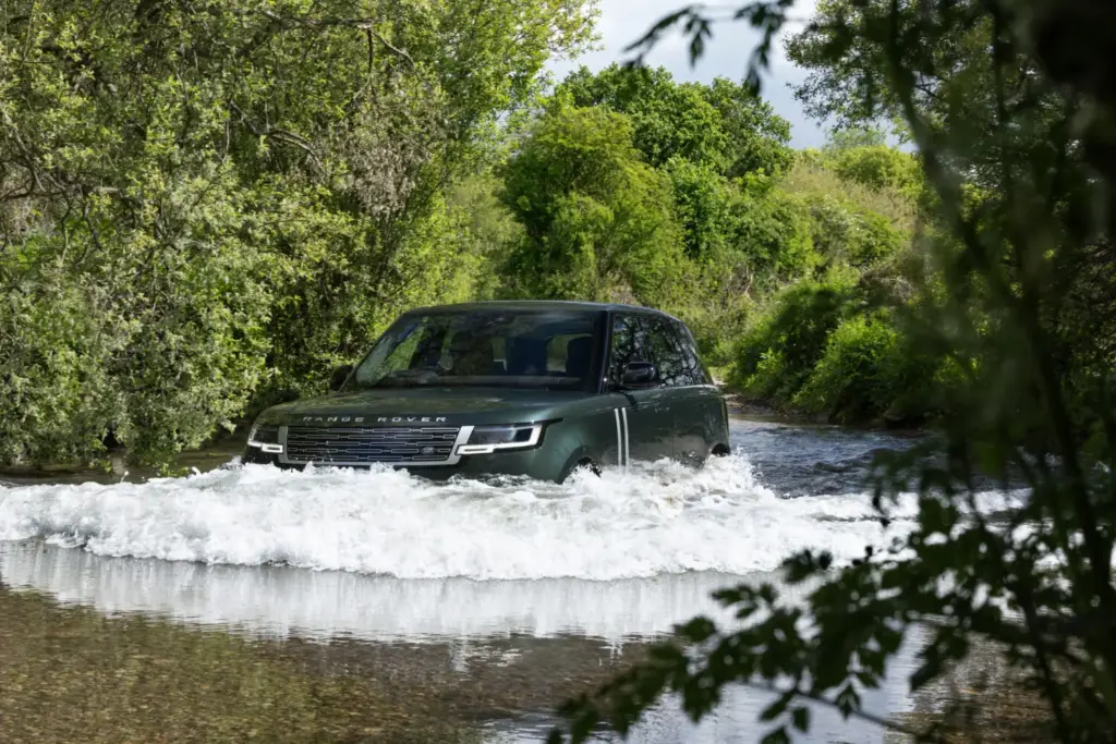 Primer contacto con el Range Rover Electric: En busca de la supremacía 4x4 eléctrica 9 Motor16 Primer contacto con el Range Rover Electric: En busca de la supremacía 4x4 eléctrica