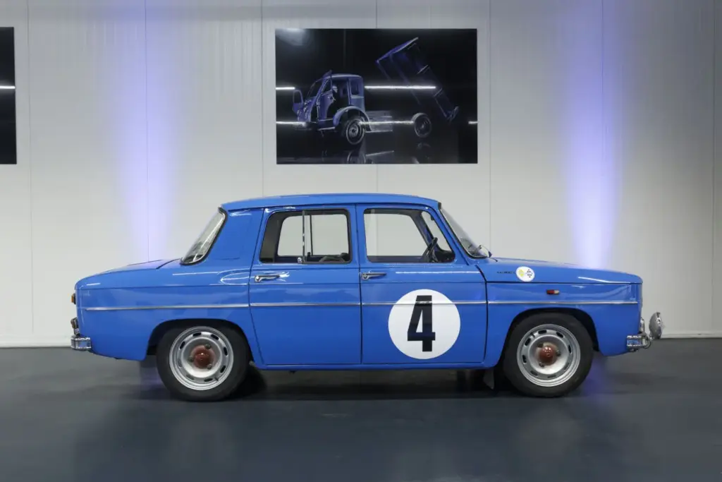 Renault 8 Gordini Concept: el mito francés regresa como un coupé eléctrico de 270 CV 61 Motor16 Renault 8 Motor16