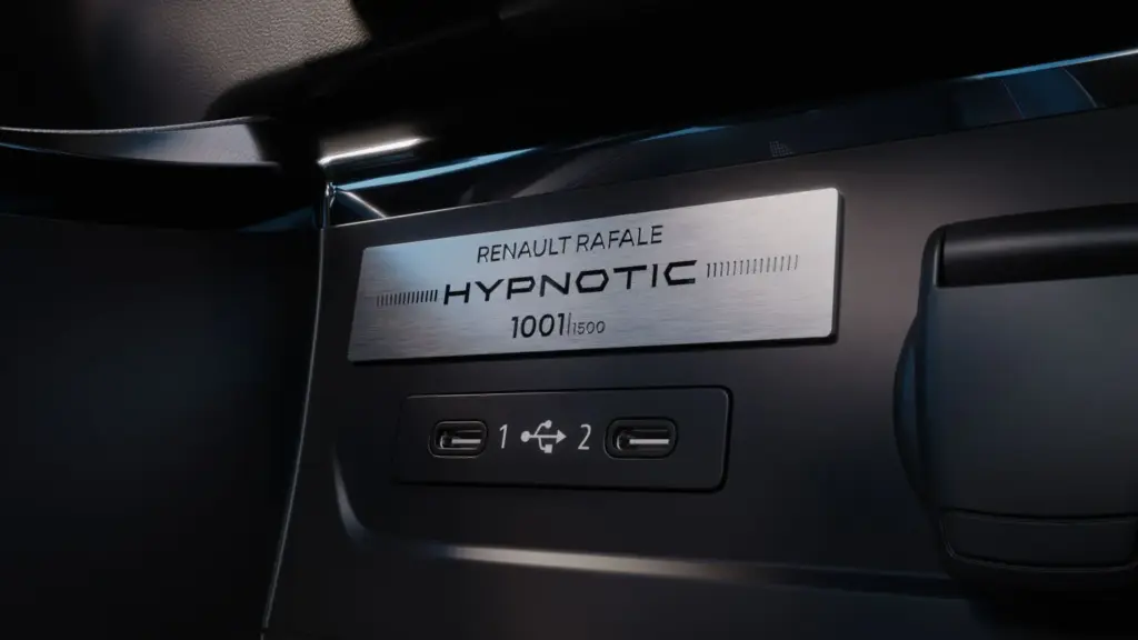 hypnotic, el Renault Rafale más exclusivo se presenta en París 3 Motor16 Renault Rafale hypnotic Limited Edition 2 Motor16