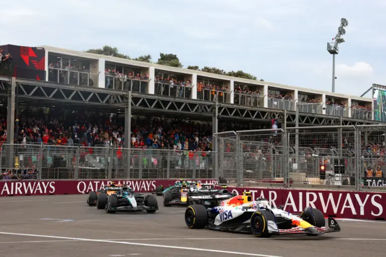 GP Azerbaiyán 2026: por qué la F1 adelanta la carrera al sábado en Bakú