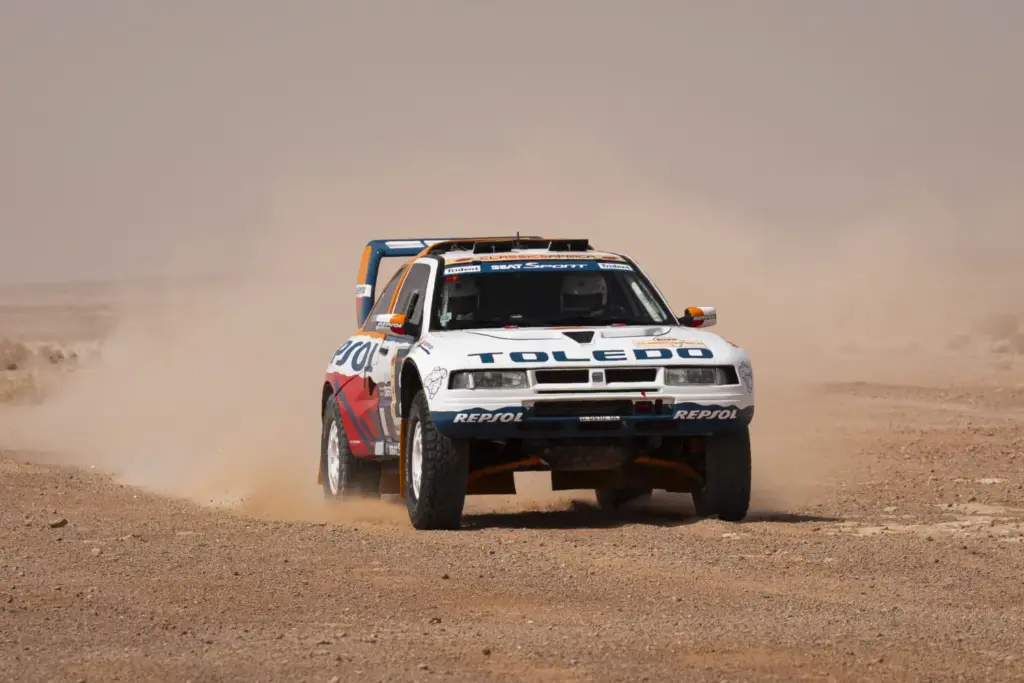 El SEAT Toledo Marathon vuelve a hacer historia en el desierto 16 Motor16 Seat Toledo Marathon 14 Motor16