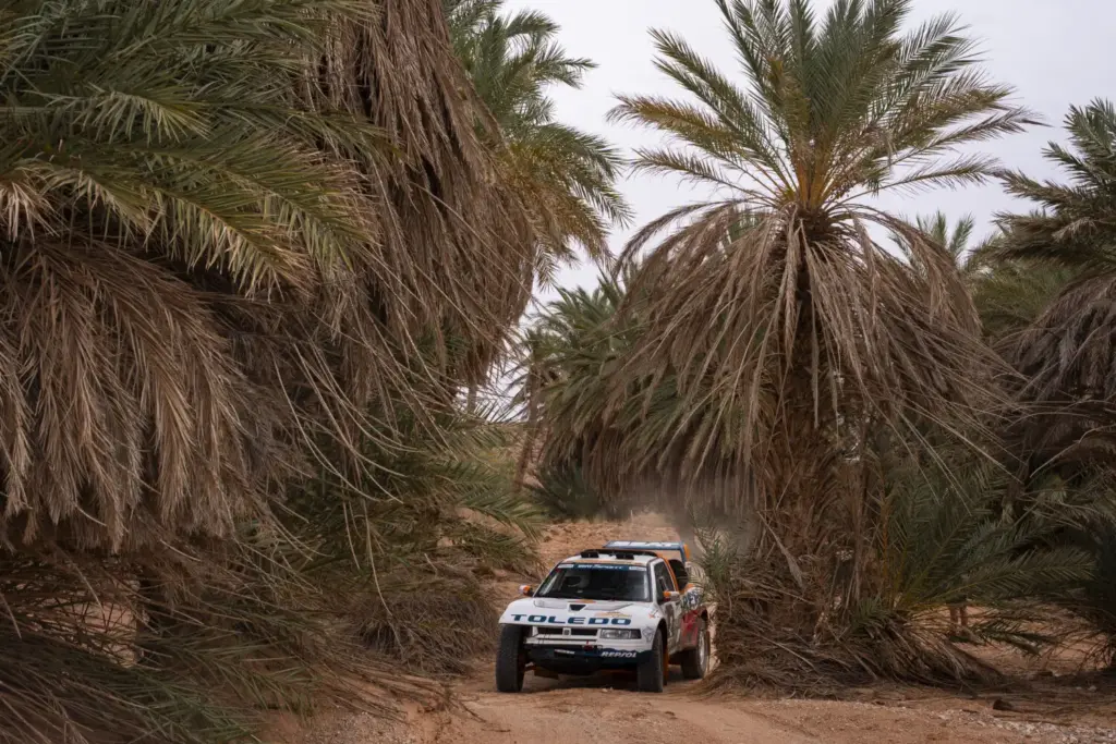 El SEAT Toledo Marathon vuelve a hacer historia en el desierto 7 Motor16 Seat Toledo Marathon 5 Motor16