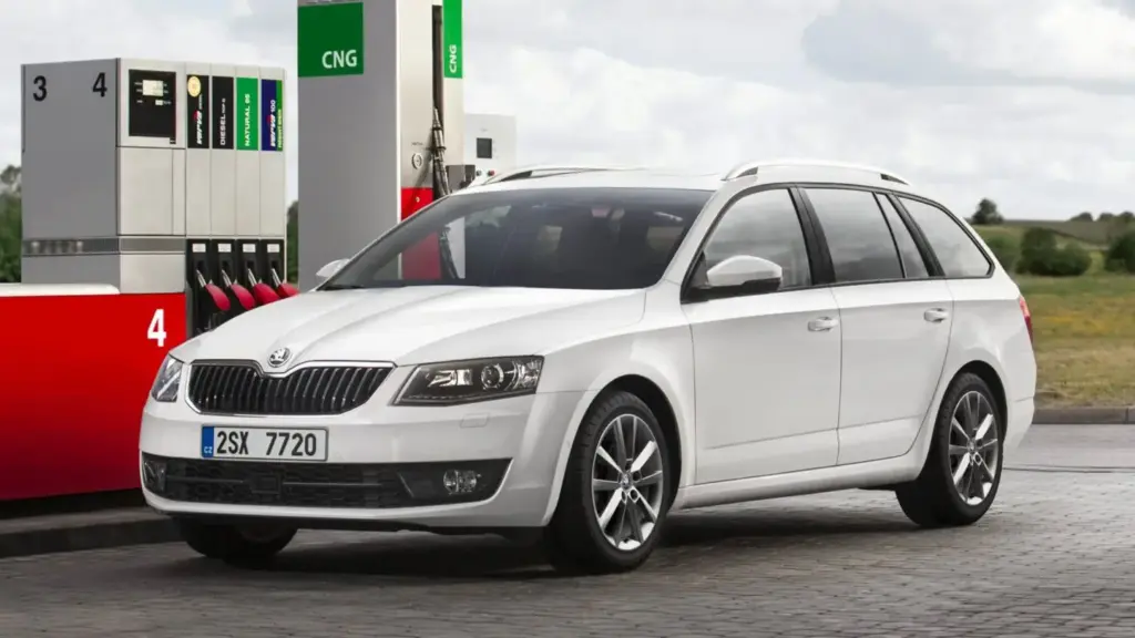 Los 8 millones de Škoda Octavia en sus 30 años de vida y las versiones más peculiares: GLC, gas natural, híbrido y un récord de 365 km/h 4 Motor16 Skoda Octavia G Tec c3c9762f Motor16