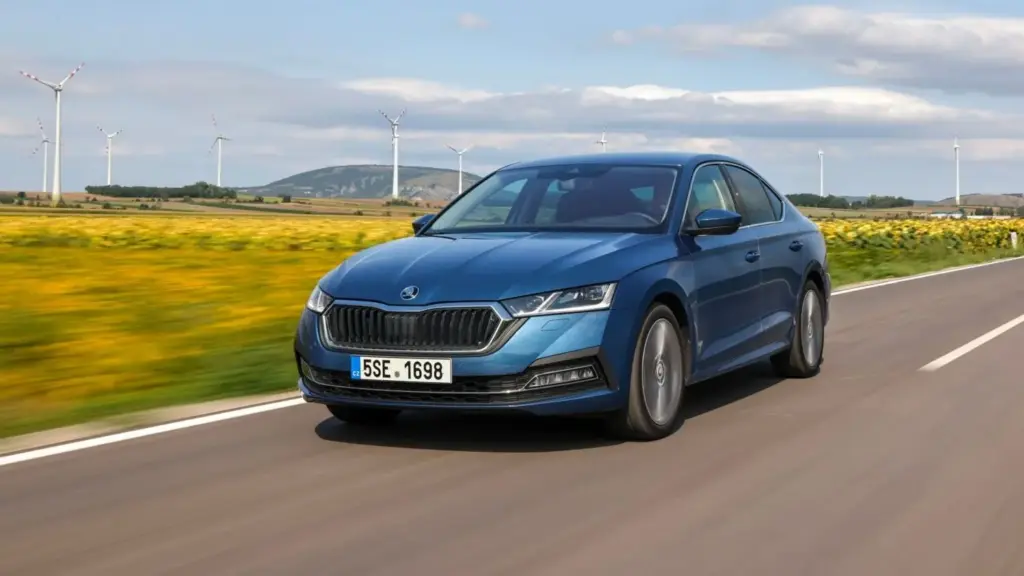 Los 8 millones de Škoda Octavia en sus 30 años de vida y las versiones más peculiares: GLC, gas natural, híbrido y un récord de 365 km/h 26 Motor16 Skoda Octavia e Tec fe0a73ba Motor16