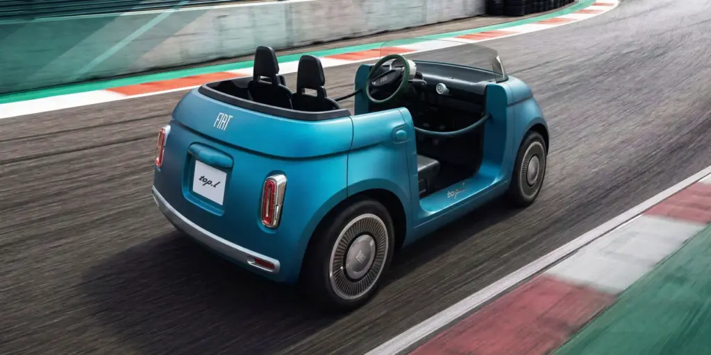 Fabrizio Giugiaro y Lapo Elkann reinventan el Fiat Topolino con dos creaciones únicas 9 Motor16 TOP L REAR Motor16