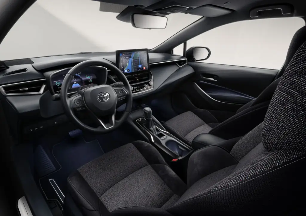 El Toyota Corolla celebra su 60 aniversario con una edición especial y ampliando su gama 8 Motor16 TOYOTA COROLLA 60 ANIVERSARIO 5 Motor16
