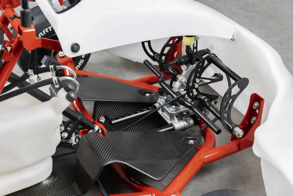 GR KART: Toyota Gazoo Racing lanza un kart de iniciación pensado para que familias enteras compartan el mismo vehículo 14 Motor16 TOYOTA GAZOO RACING KART 10 Motor16