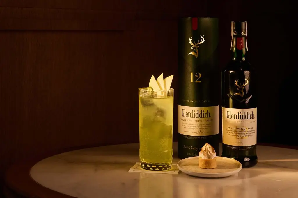 La emoción de la F1 sale fuera del circuito: la experiencia exclusiva de Glenfiddich y Aston Martin en Madrid con un viaje en juego 6 Motor16 The Racer's Lounge, Glenfiddich y Aston Martin Formula One™