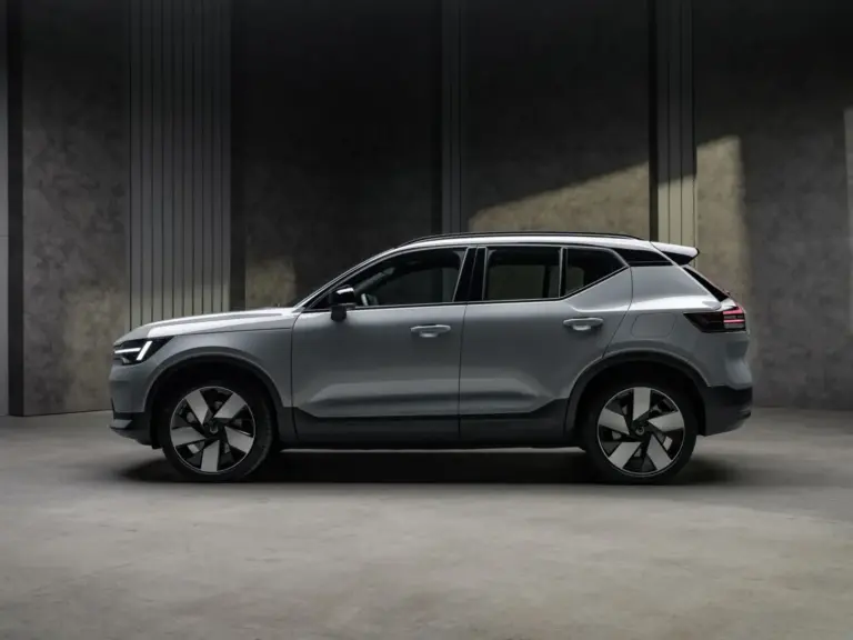 Volvo EX40 cancelado: Suecia frena el eléctrico y actualiza el XC40 de gasolina