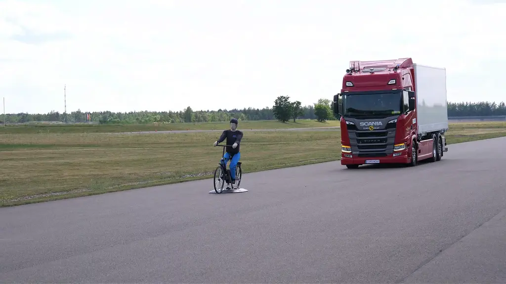 BYD debuta en Europa con un camión eléctrico de cinco estrellas –la máxima nota– en seguridad 3 Motor16 Tractora Scania Serie R 4x2, Euro NCAP, seguridad
