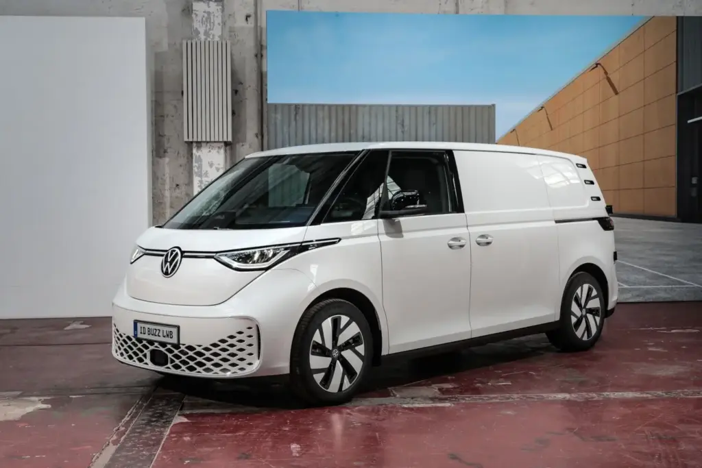 Volkswagen presenta el ID. Buzz Cargo más capaz 4 Motor16 VOLKSWAGEN ID BUZZ CARGO LWB 1 Motor16