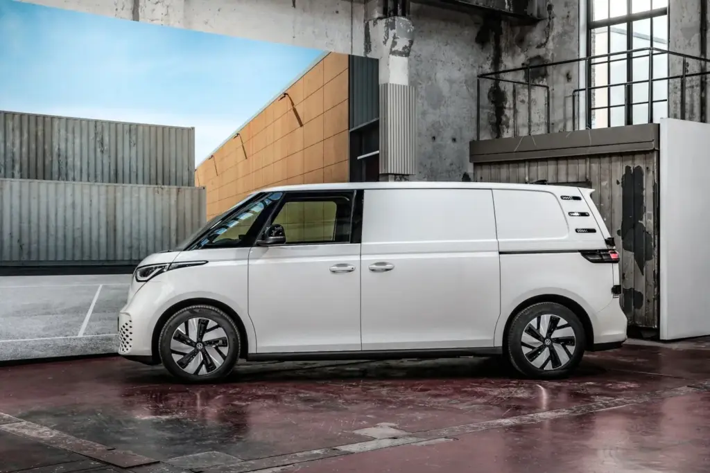 Volkswagen presenta el ID. Buzz Cargo más capaz 6 Motor16 VOLKSWAGEN ID BUZZ CARGO LWB 3 Motor16