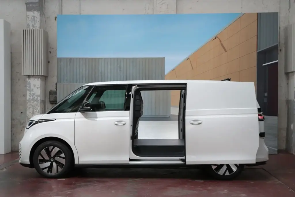 Volkswagen presenta el ID. Buzz Cargo más capaz 1 Motor16 VOLKSWAGEN ID BUZZ CARGO LWB 4 Motor16