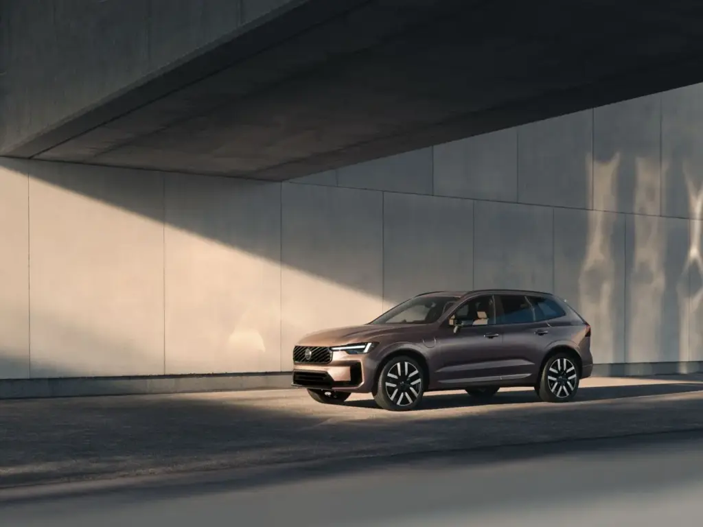 Volvo multiplica la autonomía de sus XC60 y XC90 híbridos enchufables 2 Motor16 VOLVO XC60 LONG RANGE PHEV 5 Motor16