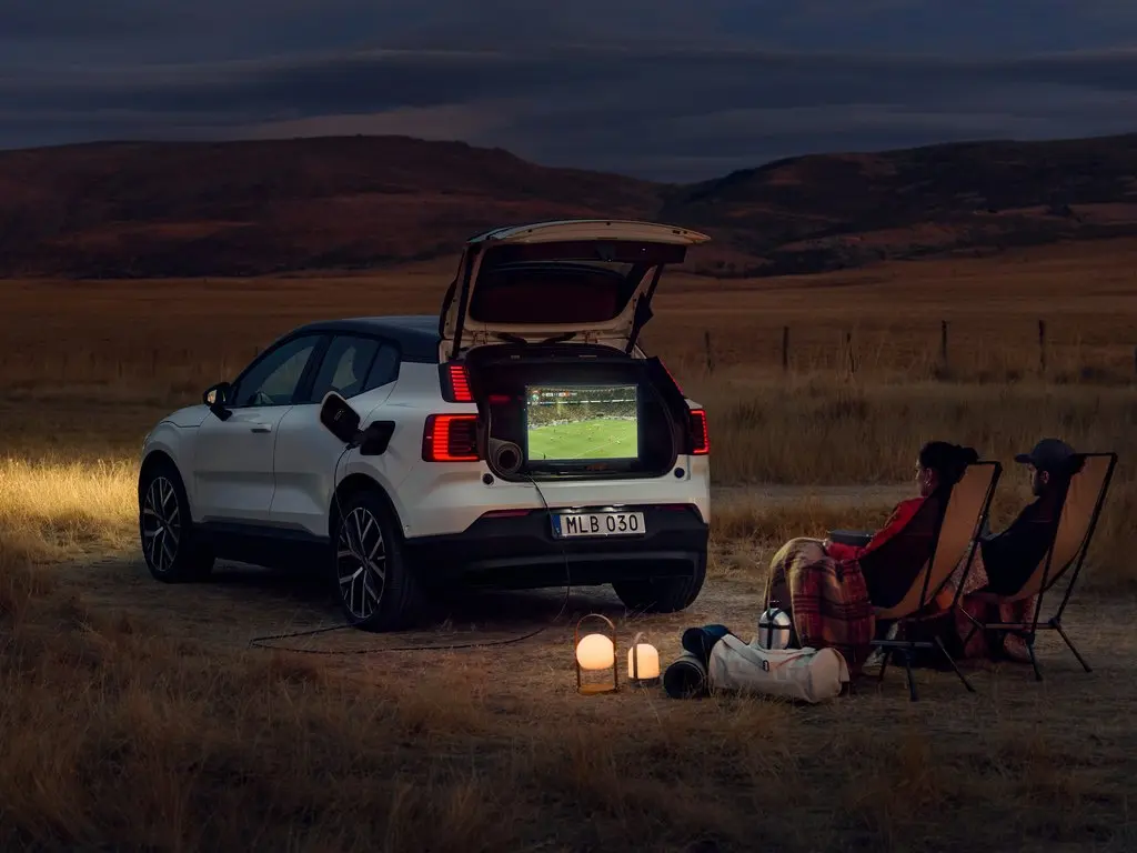 Volvo EX30 con V2L: la actualización OTA que convierte el SUV en una batería móvil gigante de 69 kWh 1 Motor16 Volvo EX30, tecnología V2L