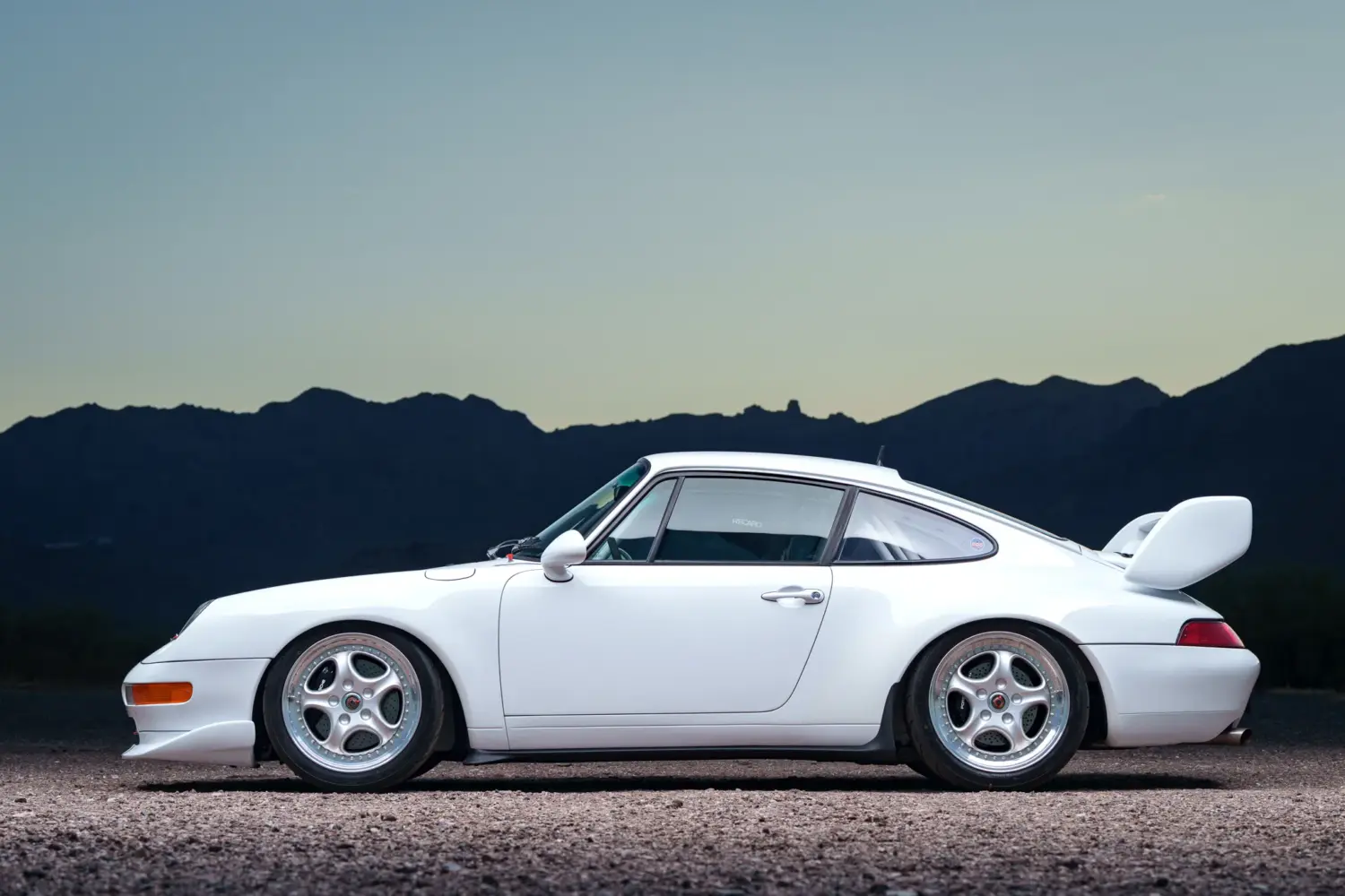 Sale a subasta uno de los 45 Porsche 911 Carrera Cup 3.8, el chasis que Milka Duno estrenó