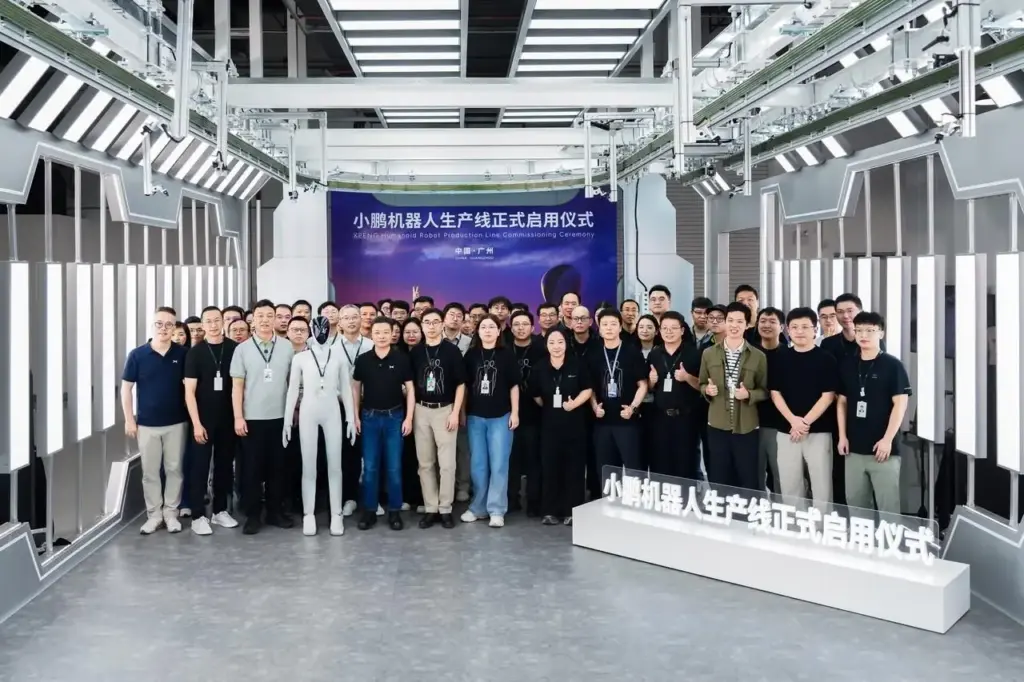 XPeng IRON, el robot humanoide que abandona la línea de producción de manera autónoma 15 Motor16 Xpeng IRON robot humanoide 11 Motor16