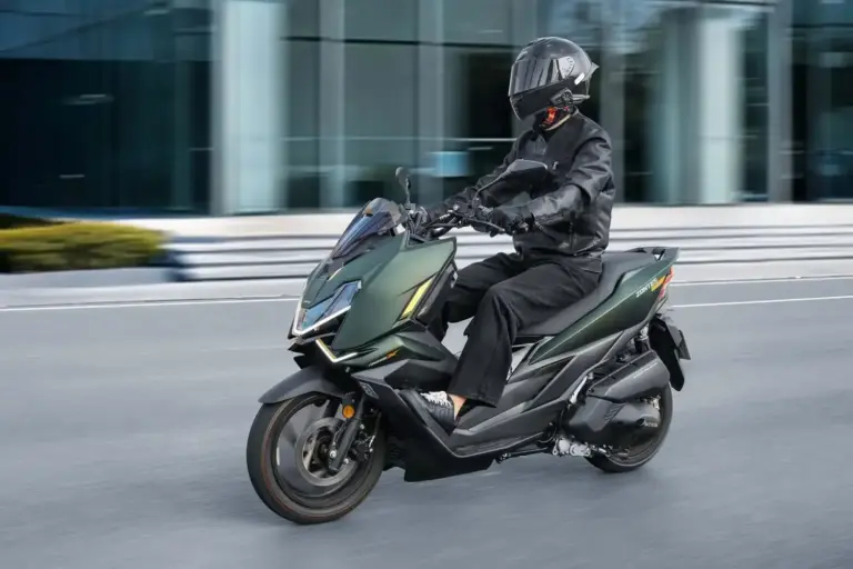 Zontes desbanca a Yamaha y Honda en el mercado de motos de España con una 125 desde 2.688 €
