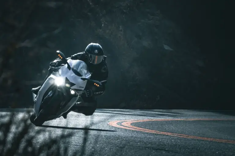 Cinco alternativas a la Yamaha R3 que dan más cilindrada por el mismo precio