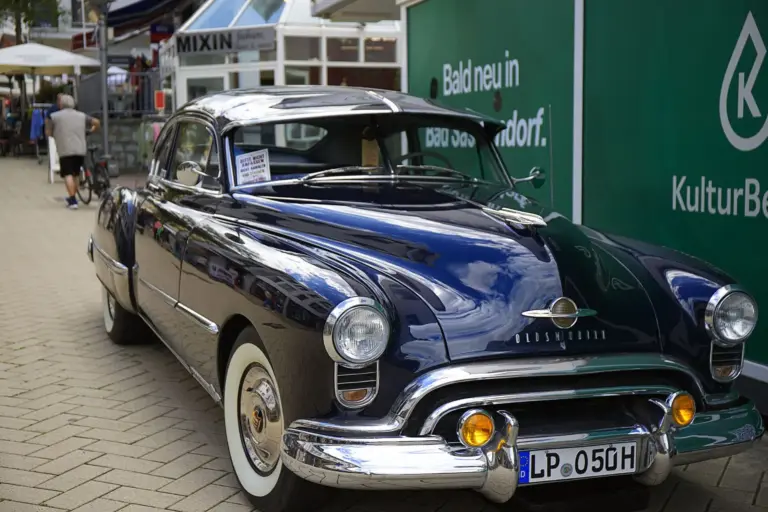 El Bentley 8 Litre de 1932 con carrocería H.J. Mulliner, uno de los últimos 25, sale a subasta