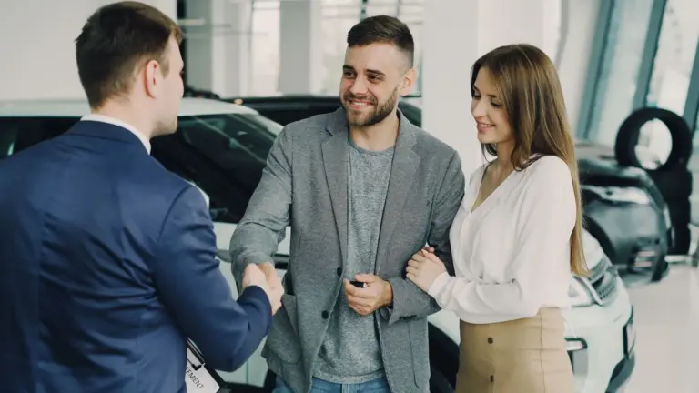 Cómo cambiar el seguro al comprar un coche de segunda mano y no pagar dos primas a la vez