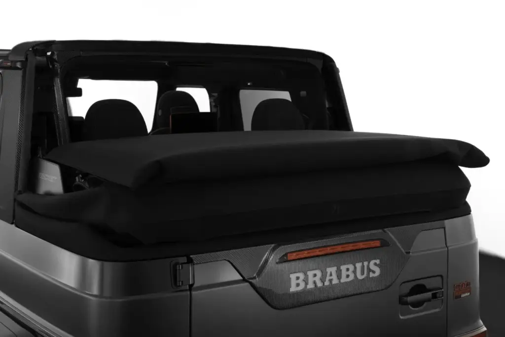 ¿Un Clase G 63 descapotable con 900 CV? Se llama Brabus 900 Rocket Edition Cabrio, y probablemente es uno de los mayores excesos que vas a ver hoy 24 Motor16 clase g 63 BRABUS 900 rocket Cabrio W 465 estudio 14 Motor16