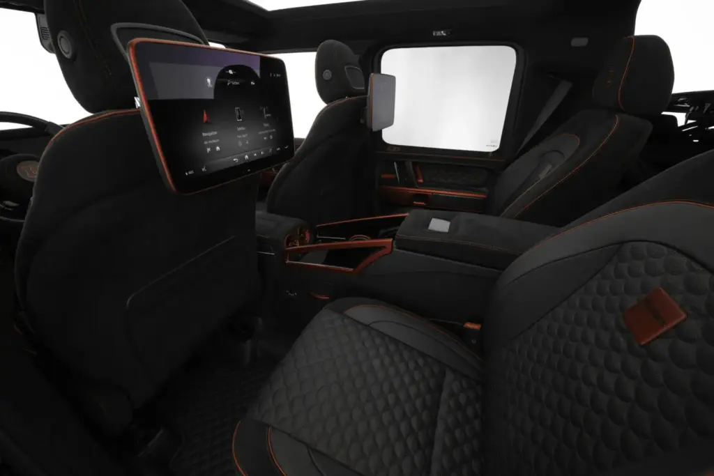 ¿Un Clase G 63 descapotable con 900 CV? Se llama Brabus 900 Rocket Edition Cabrio, y probablemente es uno de los mayores excesos que vas a ver hoy 36 Motor16 clase g 63 BRABUS 900 rocket Cabrio W 465 estudio 2 Motor16