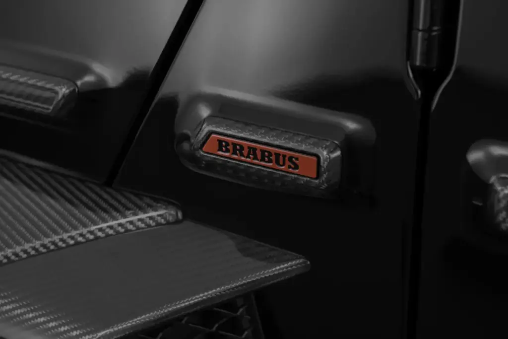 ¿Un Clase G 63 descapotable con 900 CV? Se llama Brabus 900 Rocket Edition Cabrio, y probablemente es uno de los mayores excesos que vas a ver hoy 10 Motor16 clase g 63 BRABUS 900 rocket Cabrio W 465 estudio 28 Motor16