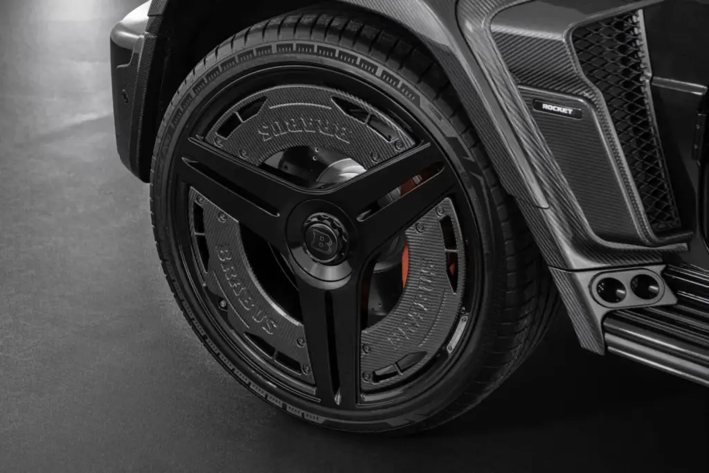 ¿Un Clase G 63 descapotable con 900 CV? Se llama Brabus 900 Rocket Edition Cabrio, y probablemente es uno de los mayores excesos que vas a ver hoy 8 Motor16 clase g 63 BRABUS 900 rocket Cabrio W 465 estudio 30 Motor16