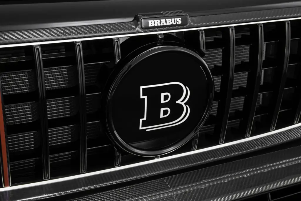 ¿Un Clase G 63 descapotable con 900 CV? Se llama Brabus 900 Rocket Edition Cabrio, y probablemente es uno de los mayores excesos que vas a ver hoy 7 Motor16 clase g 63 BRABUS 900 rocket Cabrio W 465 estudio 31 Motor16