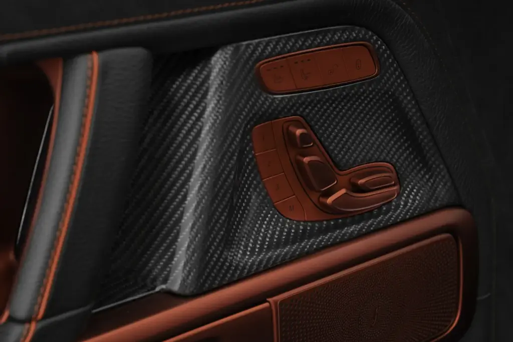 ¿Un Clase G 63 descapotable con 900 CV? Se llama Brabus 900 Rocket Edition Cabrio, y probablemente es uno de los mayores excesos que vas a ver hoy 32 Motor16 clase g 63 BRABUS 900 rocket Cabrio W 465 estudio 6 Motor16
