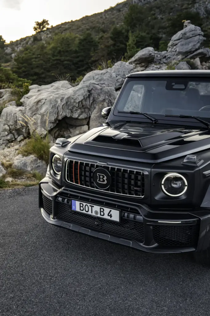 ¿Un Clase G 63 descapotable con 900 CV? Se llama Brabus 900 Rocket Edition Cabrio, y probablemente es uno de los mayores excesos que vas a ver hoy 109 Motor16 clase g BRABUS 900 rocket Cabrioexterior 18 Motor16