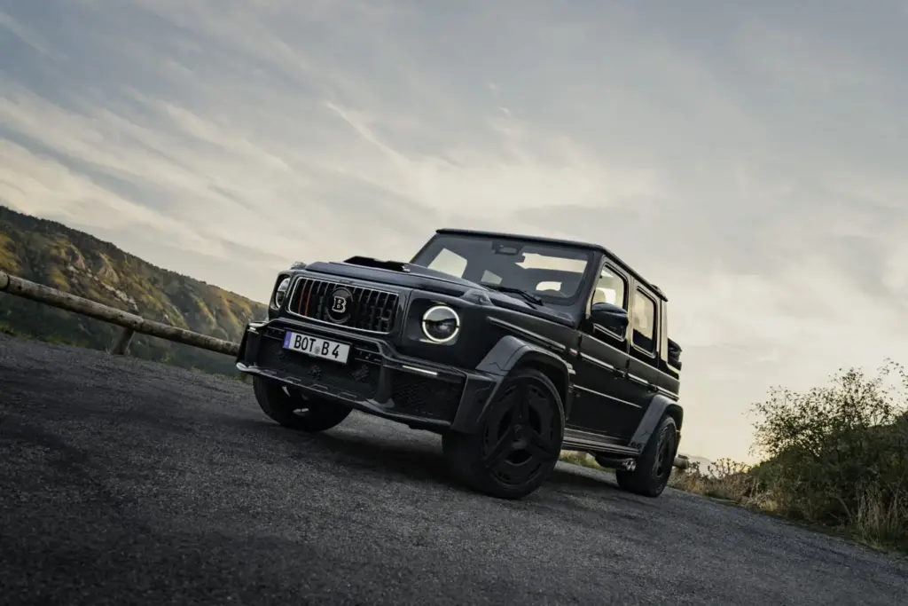¿Un Clase G 63 descapotable con 900 CV? Se llama Brabus 900 Rocket Edition Cabrio, y probablemente es uno de los mayores excesos que vas a ver hoy 125 Motor16 clase g BRABUS 900 rocket Cabrioexterior 2 Motor16