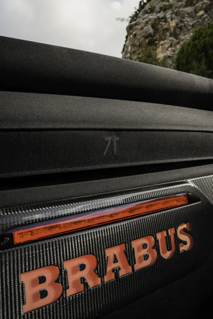 ¿Un Clase G 63 descapotable con 900 CV? Se llama Brabus 900 Rocket Edition Cabrio, y probablemente es uno de los mayores excesos que vas a ver hoy 104 Motor16 clase g BRABUS 900 rocket Cabrioexterior 23 Motor16