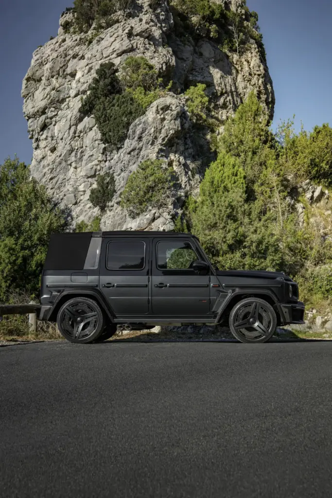 ¿Un Clase G 63 descapotable con 900 CV? Se llama Brabus 900 Rocket Edition Cabrio, y probablemente es uno de los mayores excesos que vas a ver hoy 89 Motor16 clase g BRABUS 900 rocket Cabrioexterior 38 Motor16