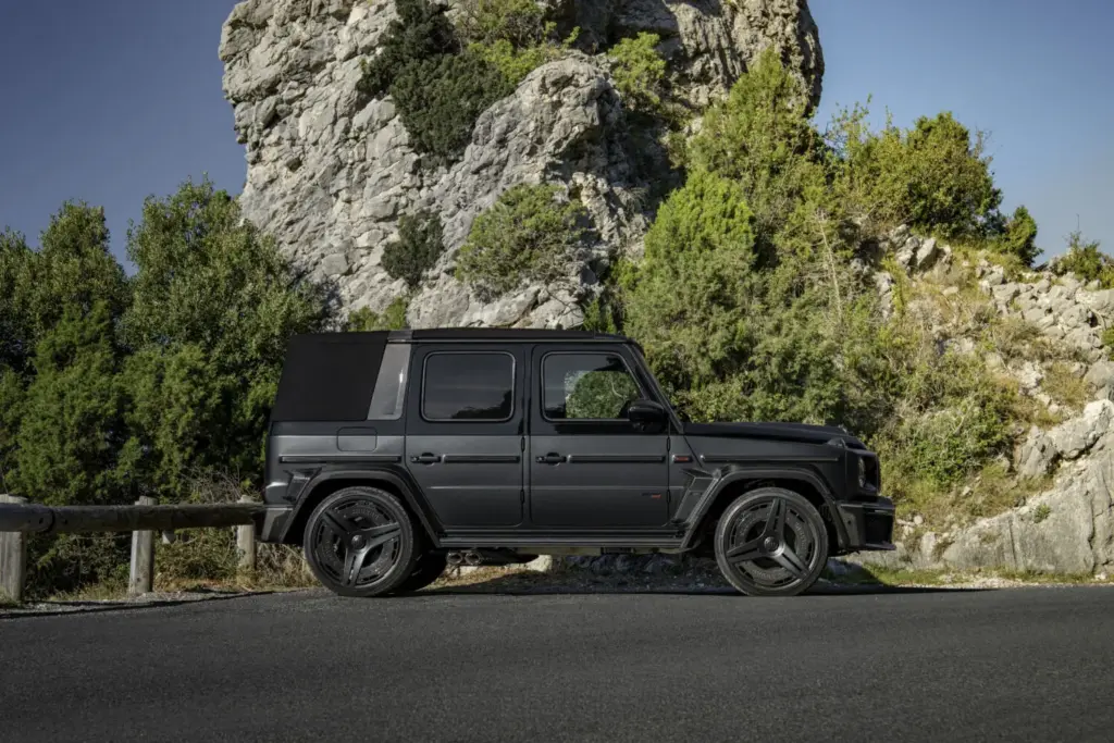 ¿Un Clase G 63 descapotable con 900 CV? Se llama Brabus 900 Rocket Edition Cabrio, y probablemente es uno de los mayores excesos que vas a ver hoy 87 Motor16 clase g BRABUS 900 rocket Cabrioexterior 40 Motor16