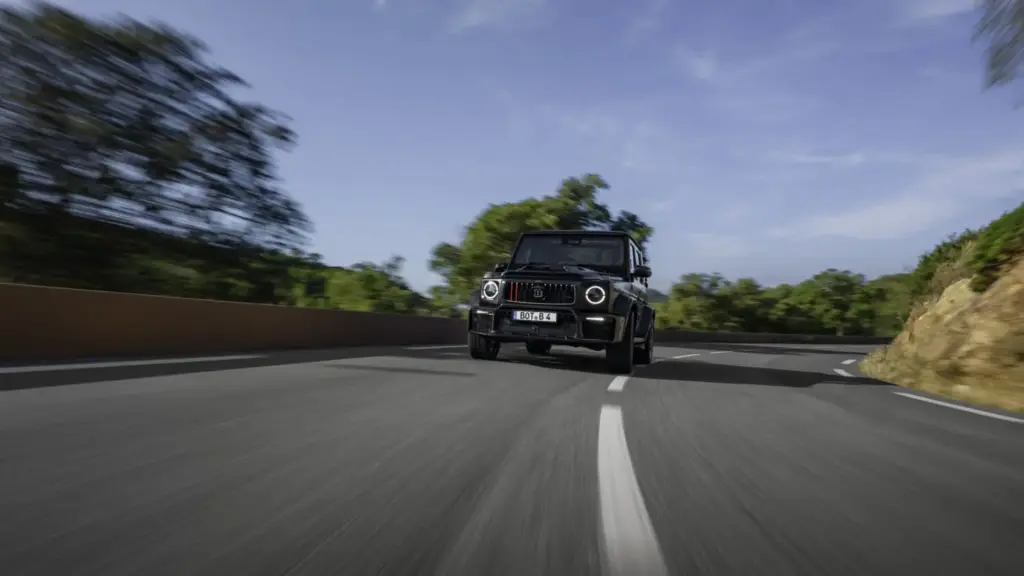 ¿Un Clase G 63 descapotable con 900 CV? Se llama Brabus 900 Rocket Edition Cabrio, y probablemente es uno de los mayores excesos que vas a ver hoy 84 Motor16 clase g BRABUS 900 rocket Cabrioexterior 43 Motor16