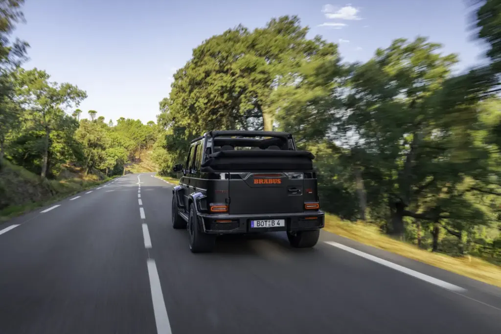 ¿Un Clase G 63 descapotable con 900 CV? Se llama Brabus 900 Rocket Edition Cabrio, y probablemente es uno de los mayores excesos que vas a ver hoy 78 Motor16 clase g BRABUS 900 rocket Cabrioexterior 49 Motor16