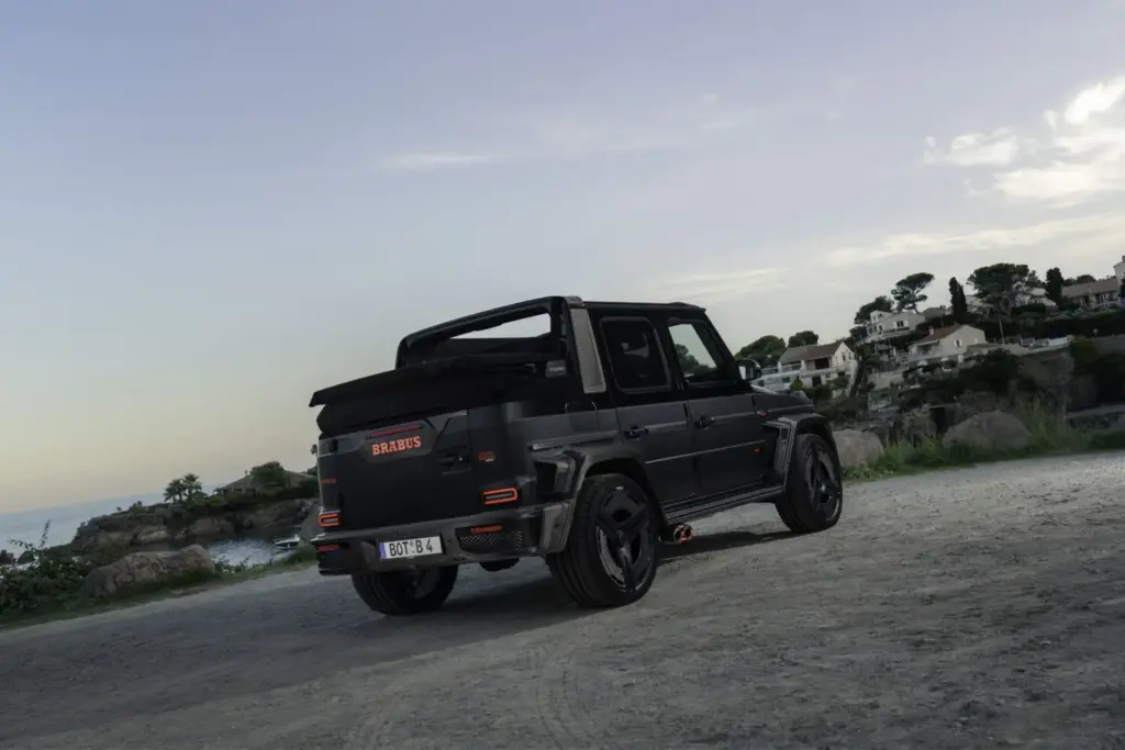 ¿Un Clase G 63 descapotable con 900 CV? Se llama Brabus 900 Rocket Edition Cabrio, y probablemente es uno de los mayores excesos que vas a ver hoy 60 Motor16 clase g BRABUS 900 rocket Cabrioexterior 73 Motor16