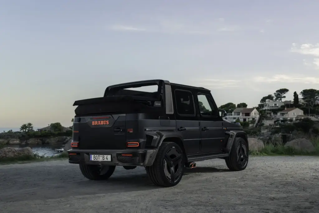 ¿Un Clase G 63 descapotable con 900 CV? Se llama Brabus 900 Rocket Edition Cabrio, y probablemente es uno de los mayores excesos que vas a ver hoy 59 Motor16 clase g BRABUS 900 rocket Cabrioexterior 74 Motor16