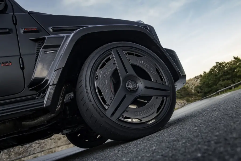 ¿Un Clase G 63 descapotable con 900 CV? Se llama Brabus 900 Rocket Edition Cabrio, y probablemente es uno de los mayores excesos que vas a ver hoy 118 Motor16 clase g BRABUS 900 rocket Cabrioexterior 9 Motor16