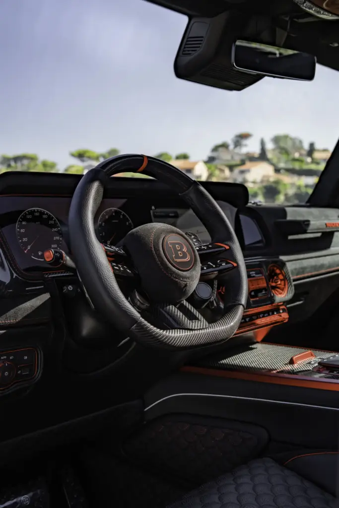 ¿Un Clase G 63 descapotable con 900 CV? Se llama Brabus 900 Rocket Edition Cabrio, y probablemente es uno de los mayores excesos que vas a ver hoy 39 Motor16 clase g BRABUS 900 rocket Cabrioexterior 94 Motor16