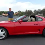 Doug DeMuro estrena un Toyota Supra Turbo 1994 y destripa el mítico motor 2JZ de 320 CV